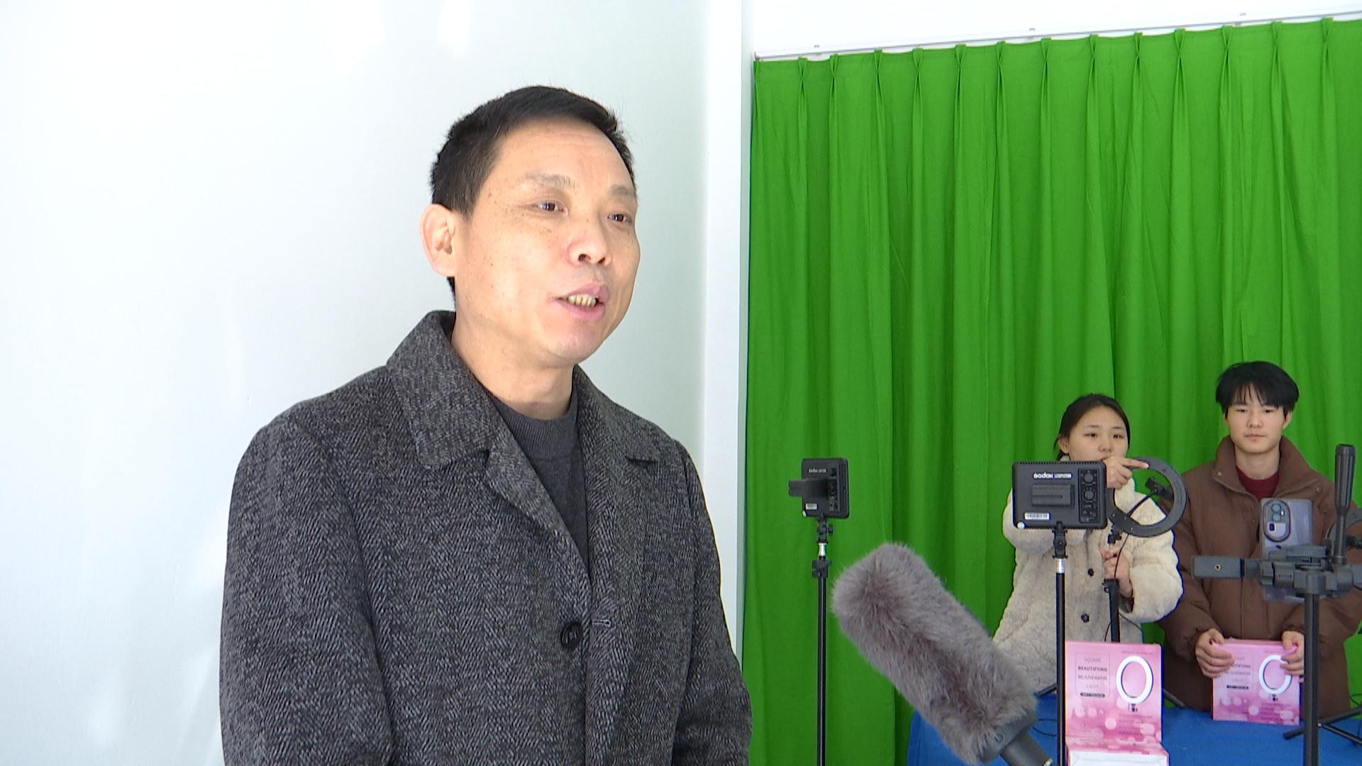刘明江.jpg